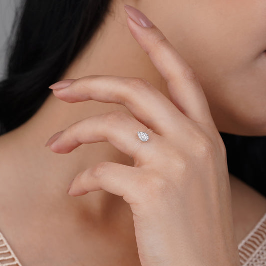 18K White Gold Fish Thread Ring – Floats Collection