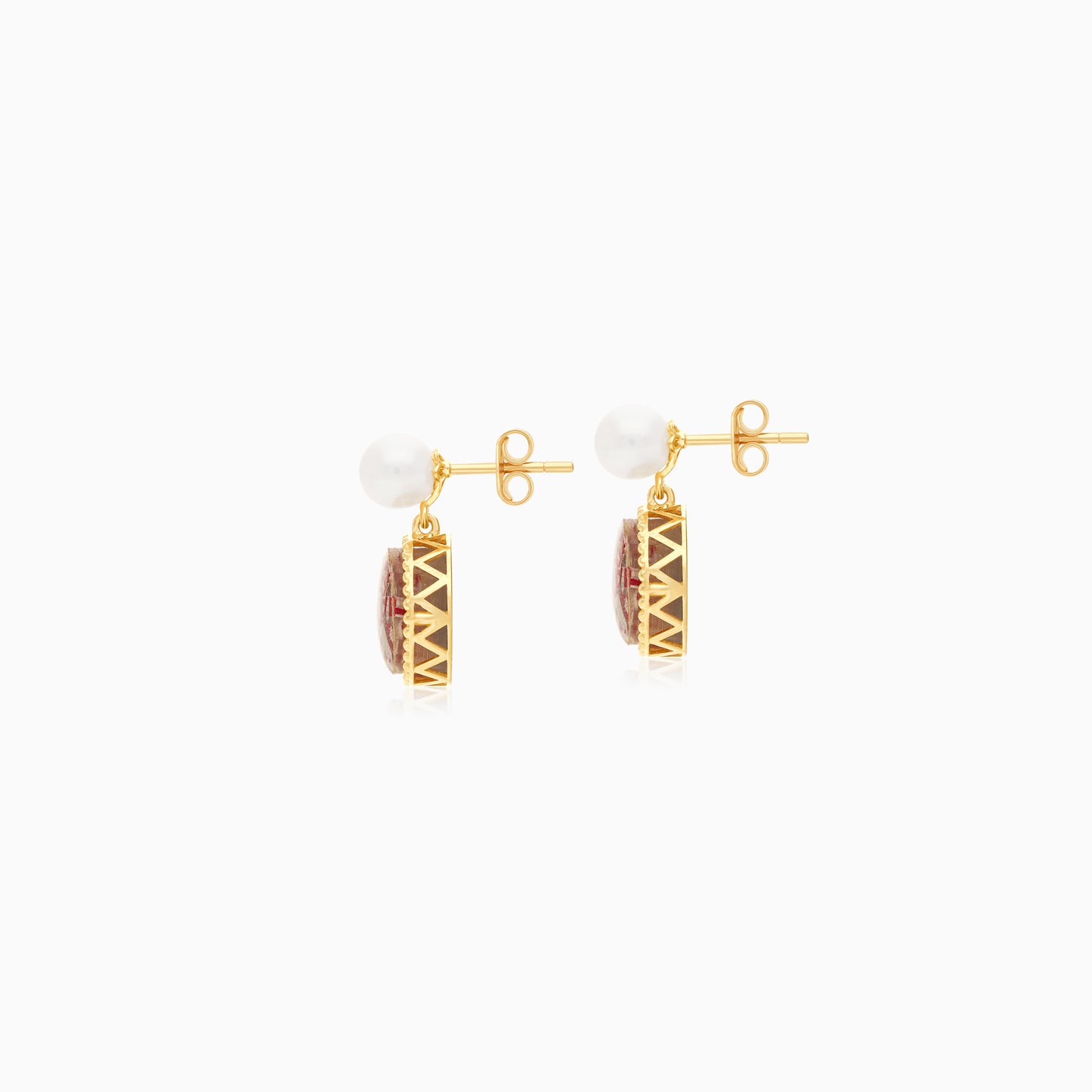 18K Yellow Gold Pair of Stud Earrings with Pearls - Qelada Collection