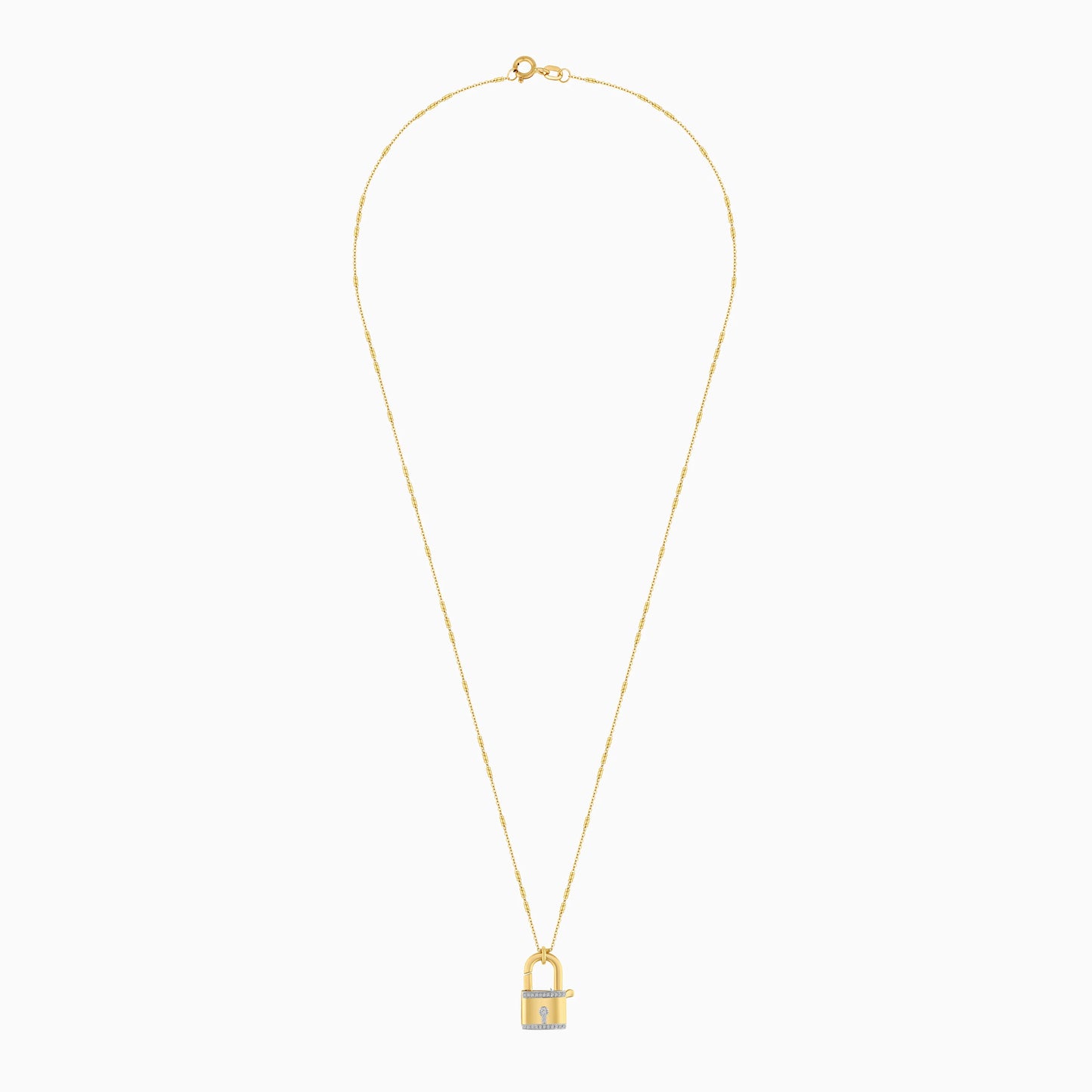 قلادة قفل من الذهب الأصفر عيار 18 قيراطًا مرصعة بألماس طبيعي 0.08 قيراط