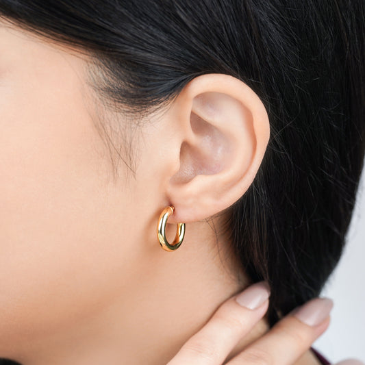 18K Yellow Gold Round Hoop Earrings – Hoops Collection