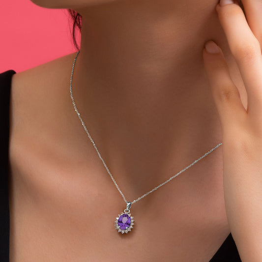 18K WITHE GOLD NECKLACE STUDDED WITH NATURAL DIAMOND AND AMETHYST STONE IN THE CENTER