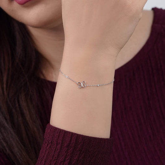 18K White Gold Butterfly Bracelet with Natural Diamonds – Trendy Collection
