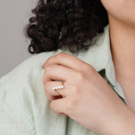 18K Yellow Gold Ring with pearls - Danah Collection