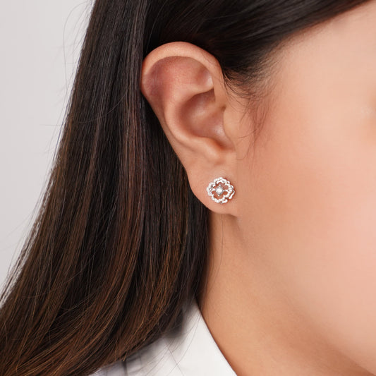 18k White Gold Dancing Diamond Earrings