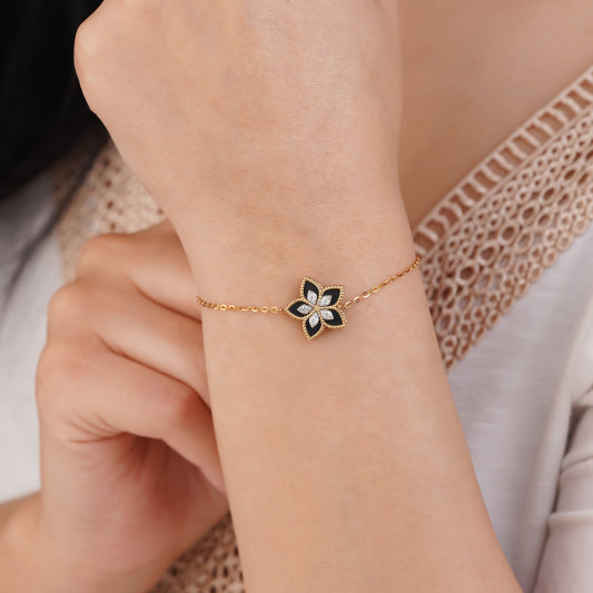 18K Yellow Gold Diamond Bracelet with Black Onyx