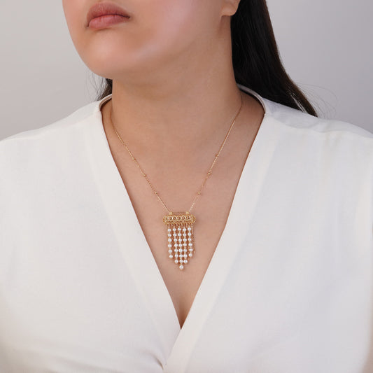 18K YELLOW GOLD NECKLACE WITH DANGLING PEARLS