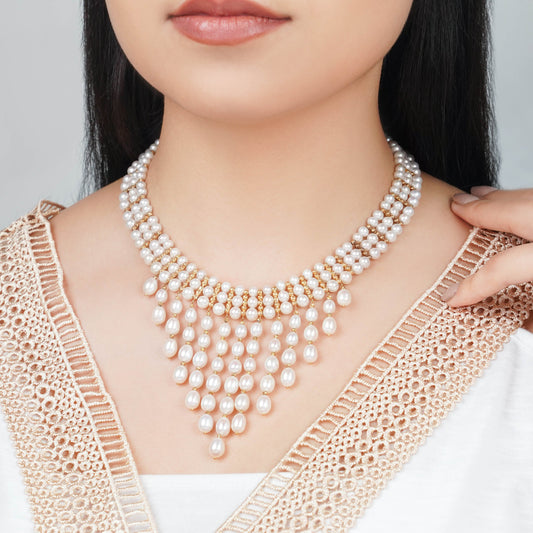 18K Yellow Gold Pearl Necklace with Round Pendant | Danah