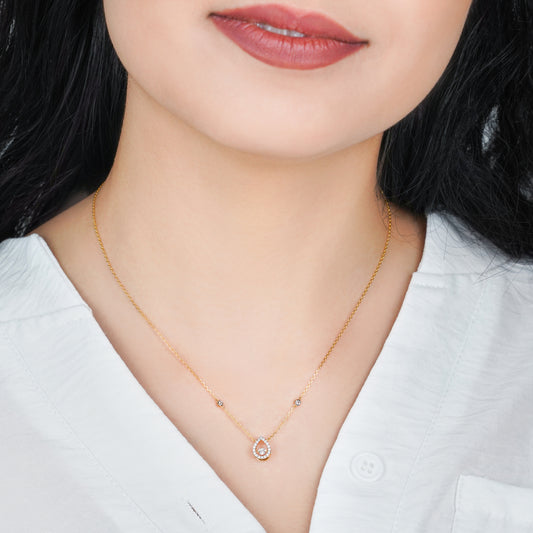 18K ROSE GOLD NECKLACE IN DROP SHAPE DECORATED WITH NATURAL DIAMOND