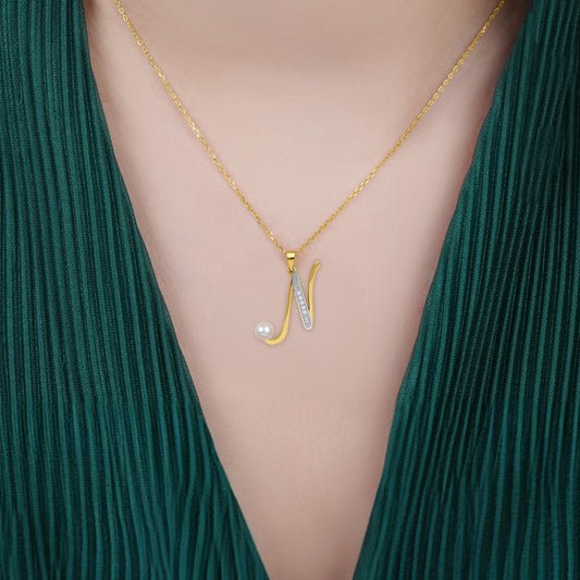18K YELLOW GOLD CHAIN WITH PENDANT OF LETTER "N" DECORATED WITH NATURAL DIAMOND AND PEARL