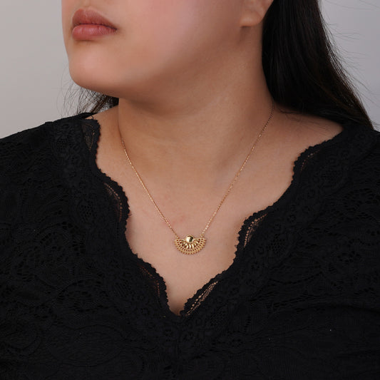 قلادة من الذهب الأصفر عيار 18 قيراطًا - مجموعة شناف الذهبية