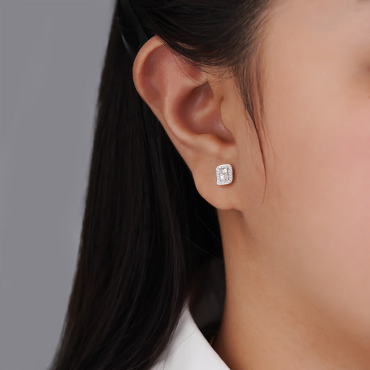 18K WHITE GOLD EARRINGS DECORATED WITH NATURAL DIAMOND STONES - FROM CARRE COLLECTION