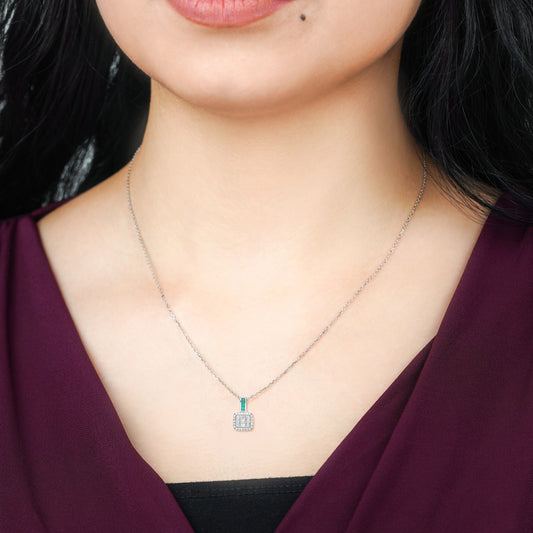 18K WHITE GOLD NECKLACE DECORATED WITH NATURAL DIAMOND AND EMERALD STONES