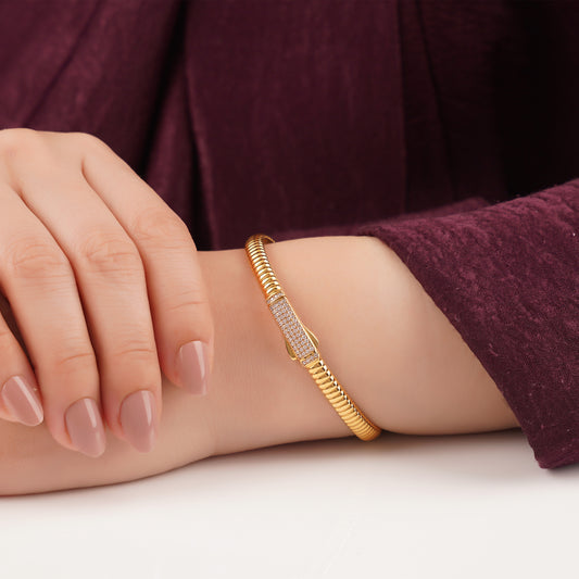 18K Yellow Gold Zircon-Accent Ribbed Bangle