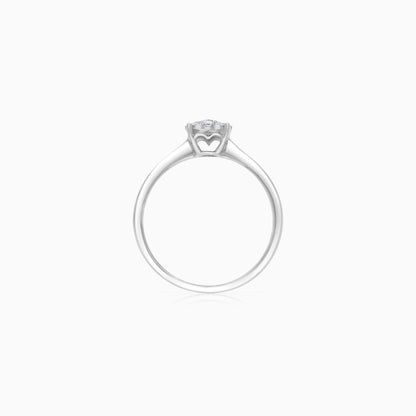 Elegant 18K White Gold Diamond Ring – 365 Collection