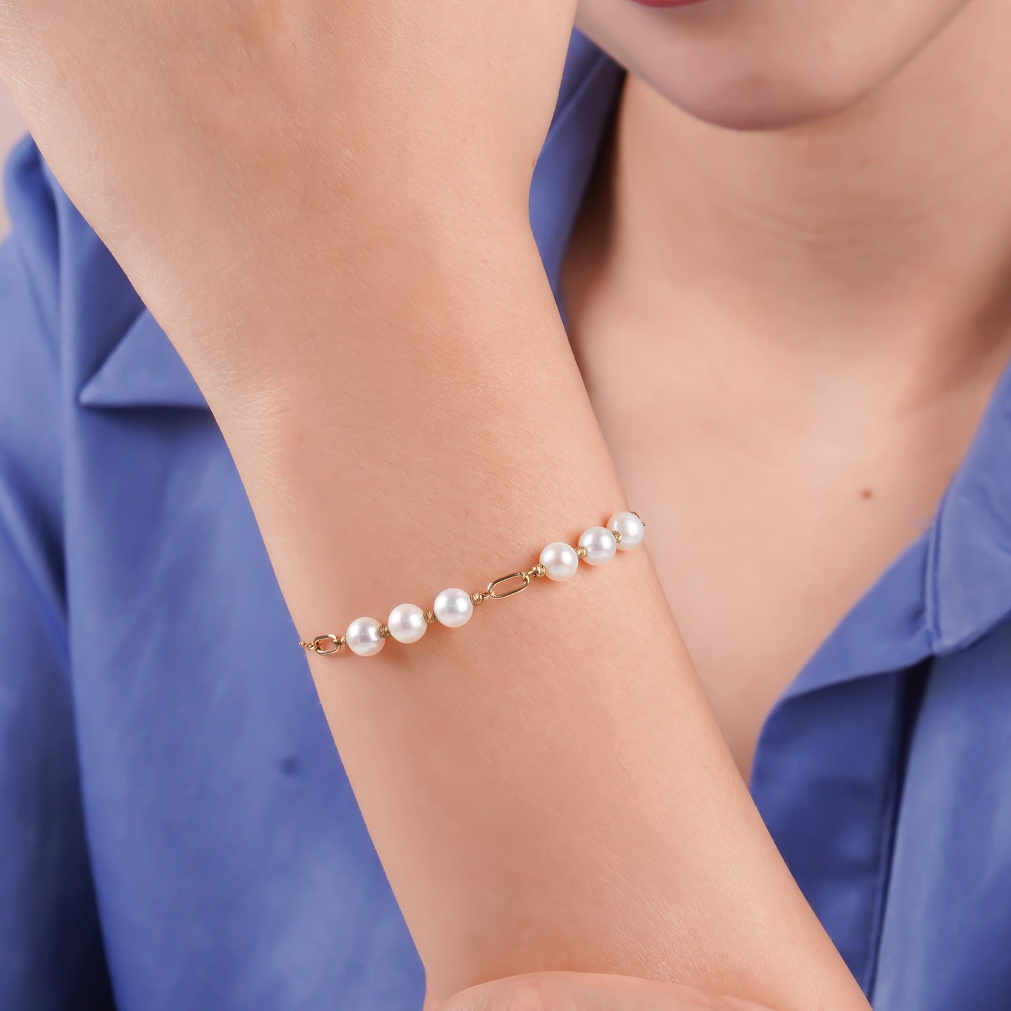 سوار من الذهب الأصفر عيار 18 قيراطًا مع اللؤلؤ – دانا