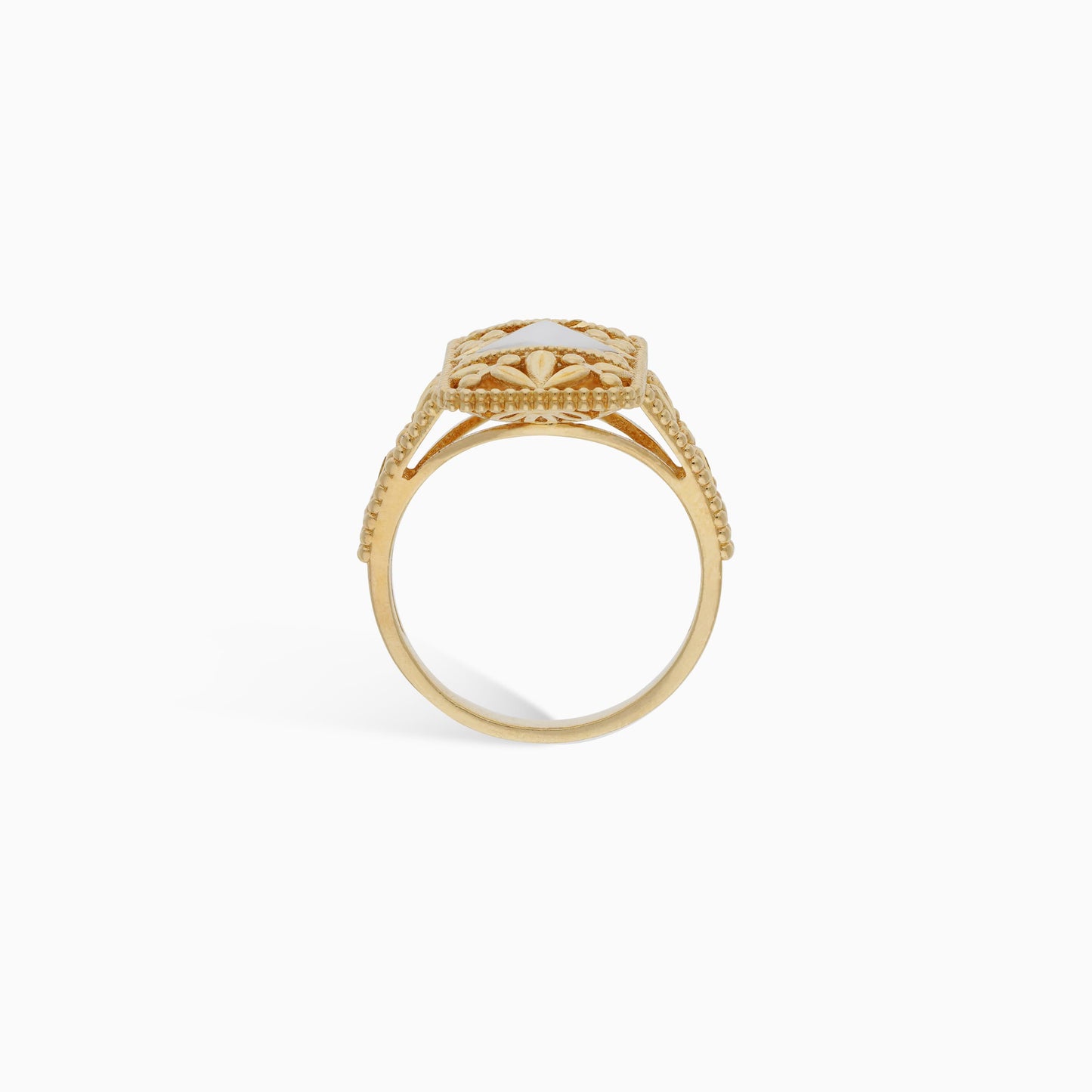 18K YELLOW GOLD RING WITH MOTHER OF PEARL