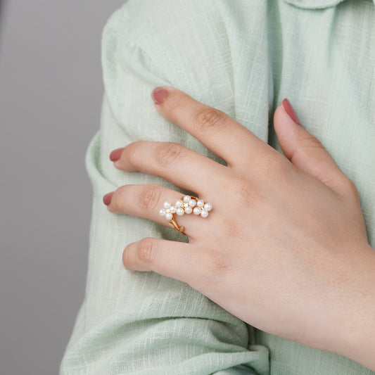 18k Yellow Gold Ring with Pearls and Zircon Stones | Danah Collection