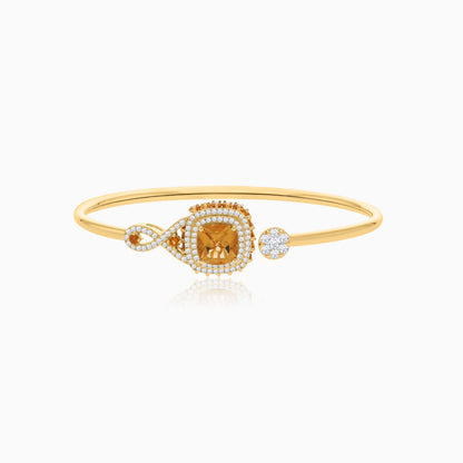 18k Yellow Gold Bangle featuring a stunning Citrine Gemstone