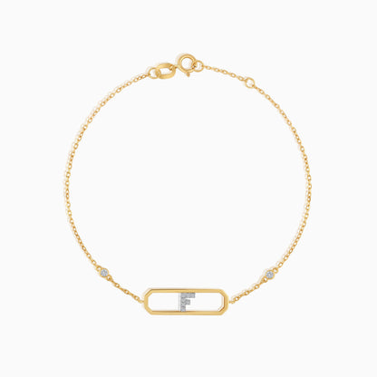 سوار من الذهب الأصفر عيار 18 قيراطًا مرصع بالألماس الطبيعي بحرف "F"