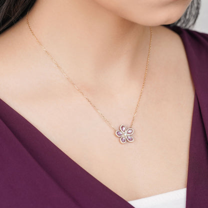 18k yellow gold Necklace flower shape decorated with natural diamond and Pink Mother of pearl