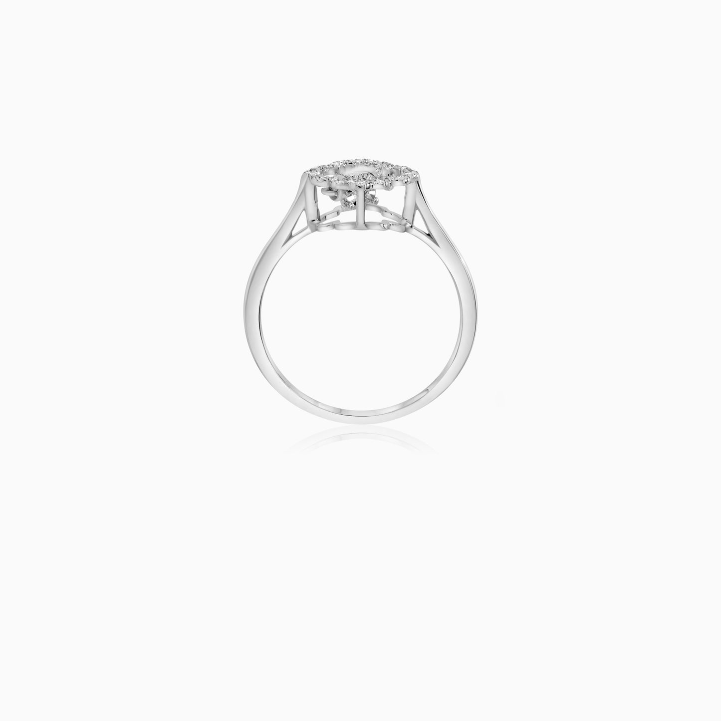 خاتم زهرة من الذهب الأبيض عيار 18 قيراطًا مرصع بألماس راقص | مجموعة الألماس الراقص