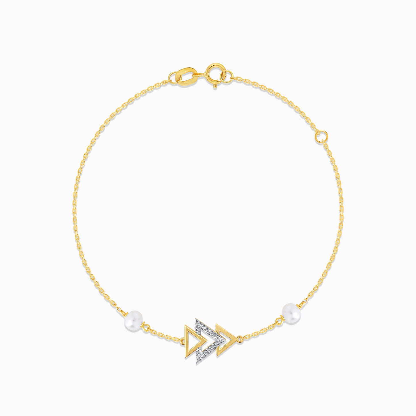 18k yellow gold bracelet adorned with two arrow-shaped and one accented with sparkling diamonds and pearls on the sides | Danah