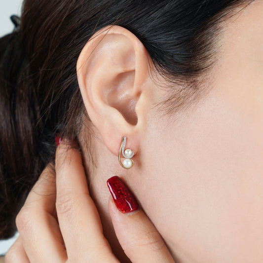 18K Yellow Gold Earrings Adorned with Pearls and Zircon Stones from the Danah Collection