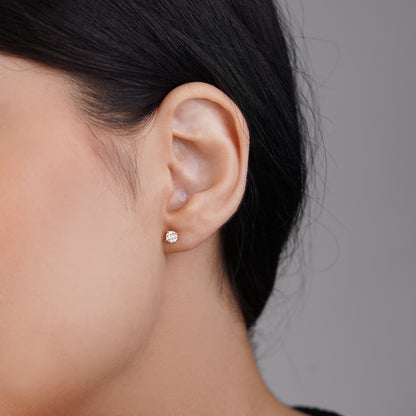 18K Yellow Gold Stud Earrings with Solitaire Natural Diamond