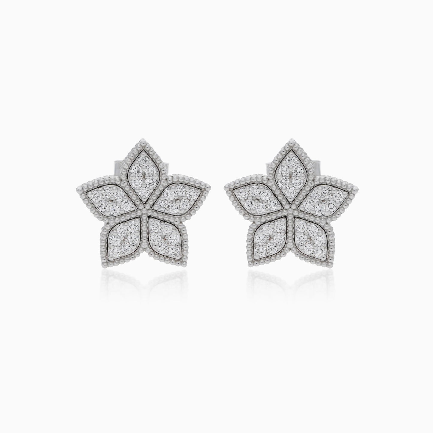 18K White Gold Earrings Decorated with Natural Diamond Stones
