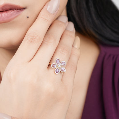 18K Yellow Gold Flower Ring with Natural Diamonds and Pink Mother of Pearl – Mosaic Collection