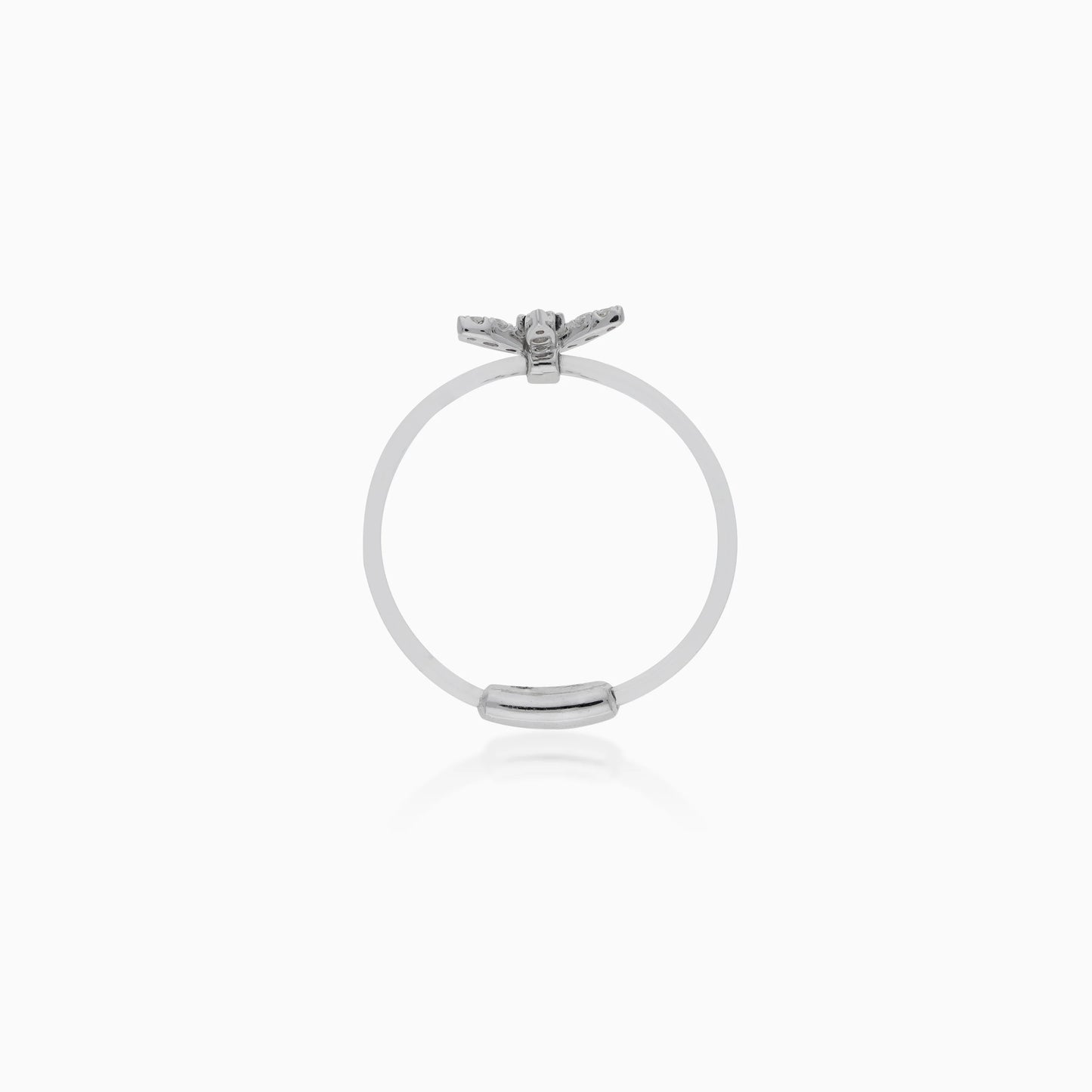 18K White Gold Ring with Diamonds and Sapphire – Floats Collection