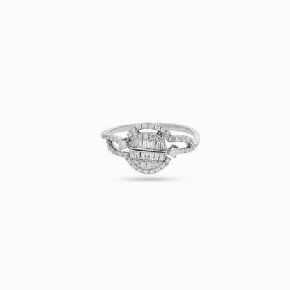 18K WHITE GOLD RING WITH NATURAL DIAMOND STONES