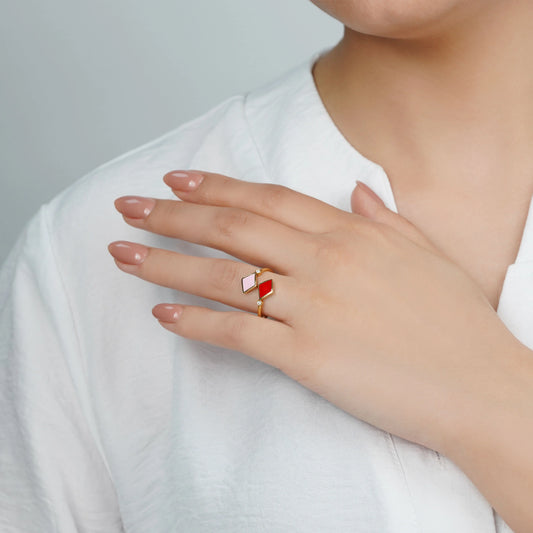 18k yellow gold ring decorated with multiple enamel color and natural diamonds