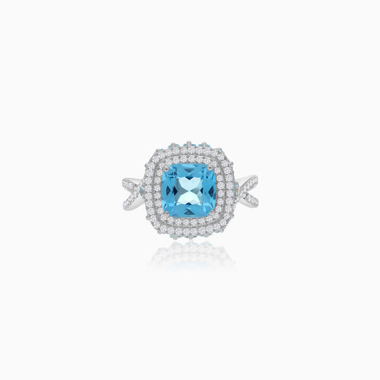 خاتم من الذهب الأبيض عيار 18 قيراطًا مرصع بحجر ألماس طبيعي مذهل وحجر توباز أزرق
