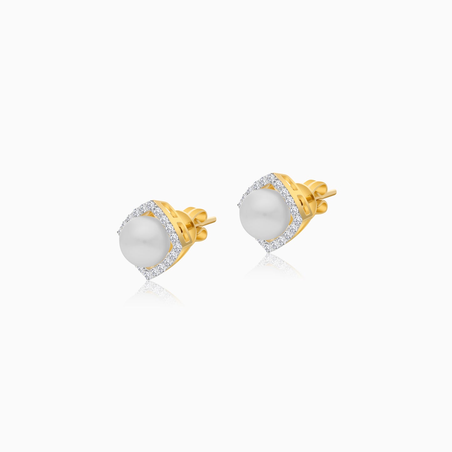 18K Yellow Gold Cultured Pearl and Natural Diamonds Stud Earrings