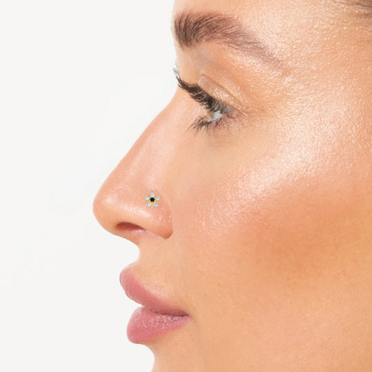 18K Gold Nose Pin Adorned with Natural Diamonds