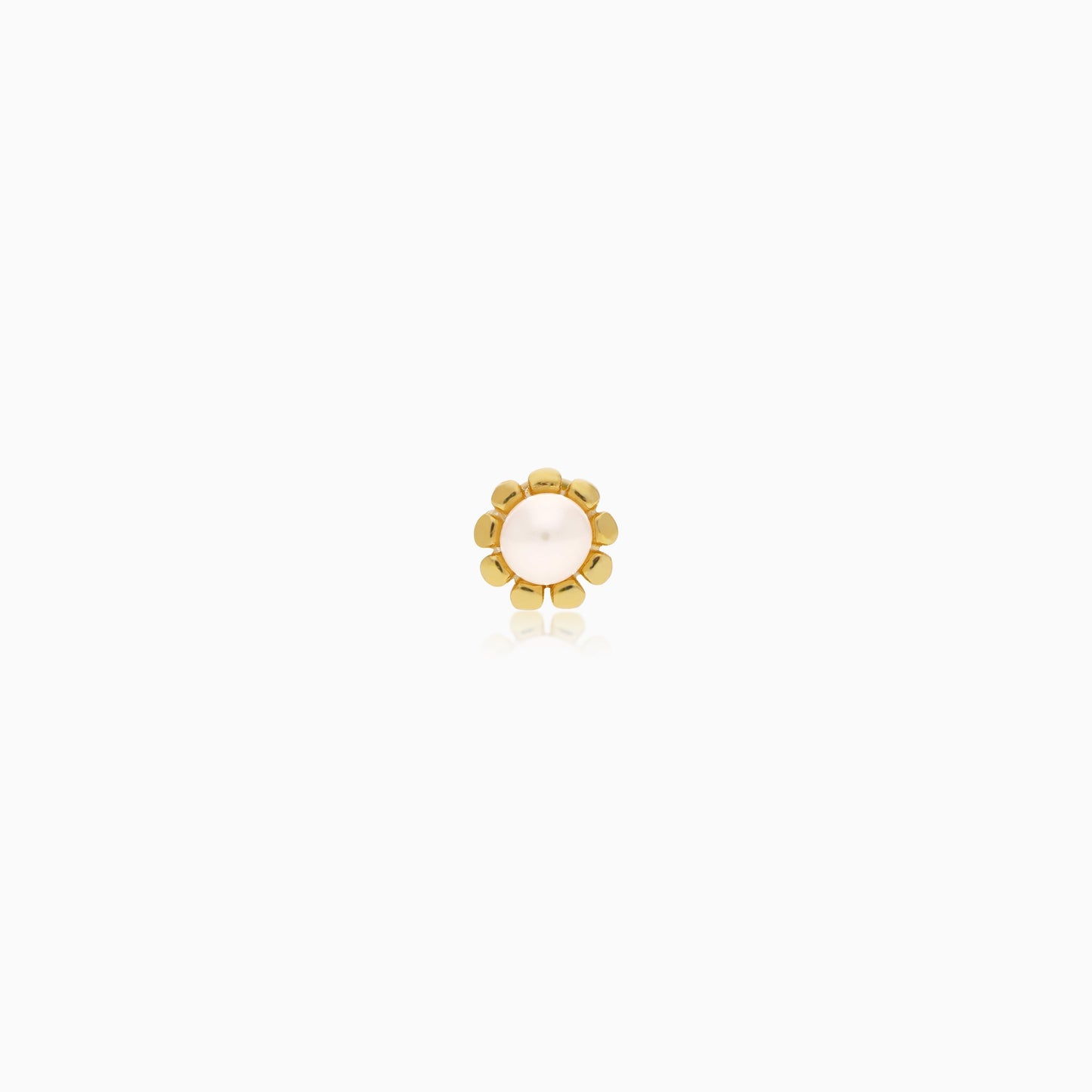 18K Yellow Gold Pearl Stud Piercing