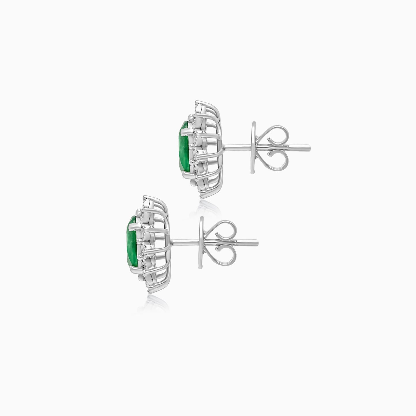 18K White Gold Pair of Earrings Oval Emerald and Diamonds - Diana Collection