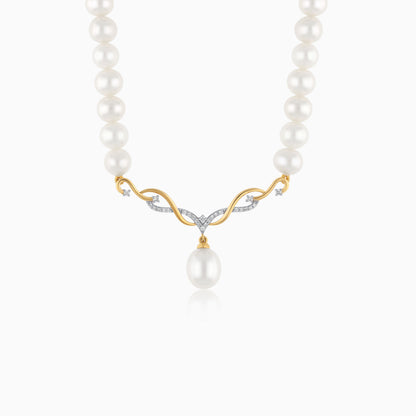 18K Yellow Gold Pearl Necklace With Natural Diamonds