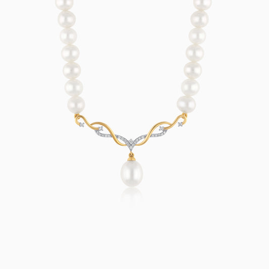 18K Yellow Gold Pearl Necklace With Natural Diamonds