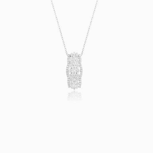 Beautiful 18K white gold necklace featuring natural diamonds
