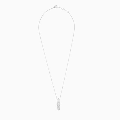 18k white gold necklace decorated with natural diamonds stones