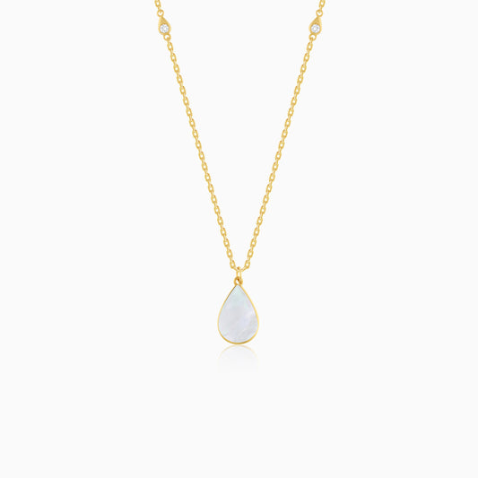 Eclat 18k Yellow Gold Pear Shape Necklace with Natural Diamonds