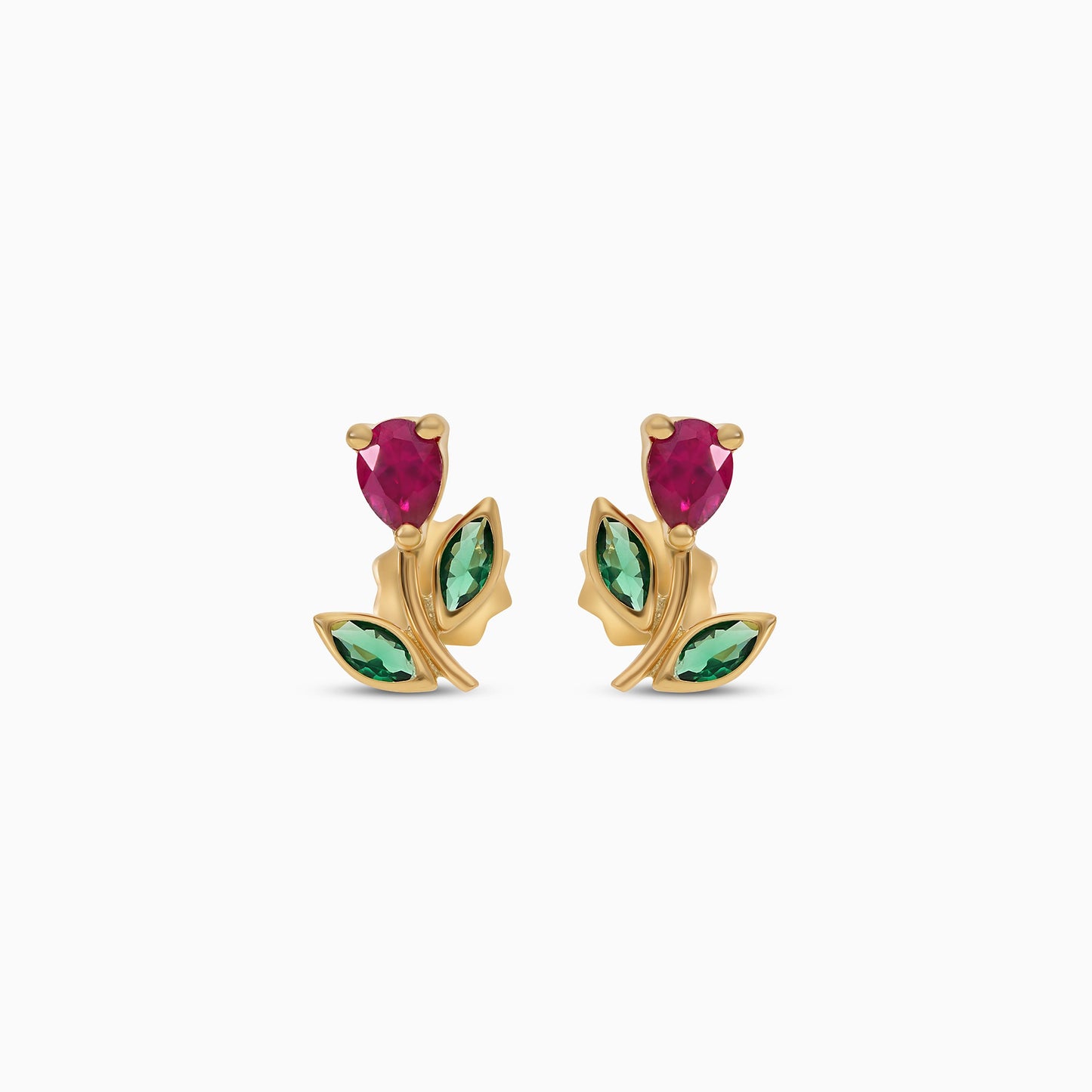 أقراط على شكل زهرة من الذهب الأصفر عيار 18 قيراطًا مع لؤلؤة في المنتصف