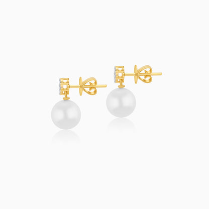 18K Yellow Gold Freshwater Pearl Stud Earrings and Natural Diamonds