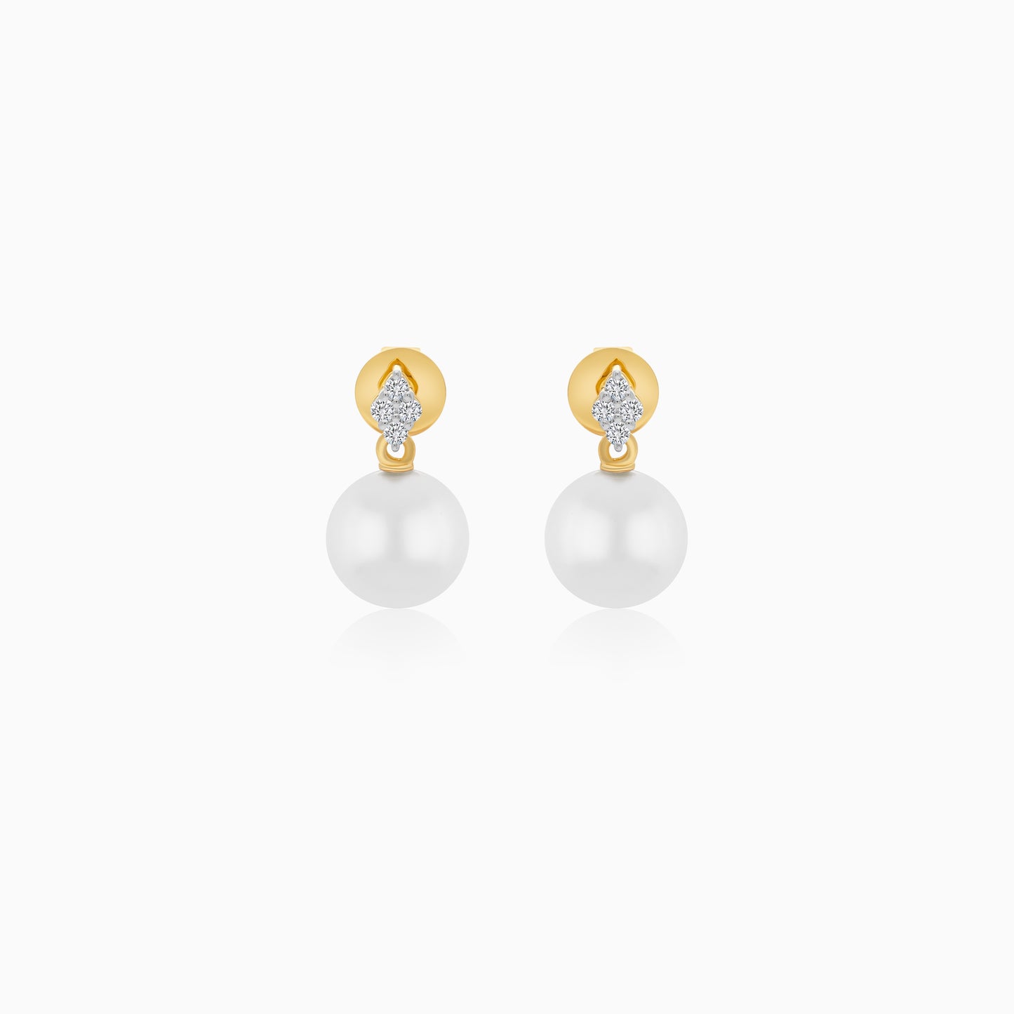 18K Yellow Gold Freshwater Pearl Stud Earrings and Natural Diamonds