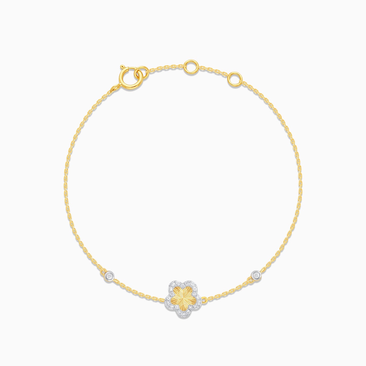 18k yellow gold light bracelet in flower-shaped decorative with natural diamond for kids | Farfalla collection
