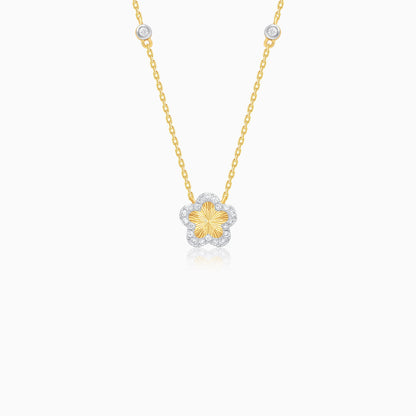 18k yellow gold necklace in flower-shaped decorative with natural diamond for kids | Farfalla collection