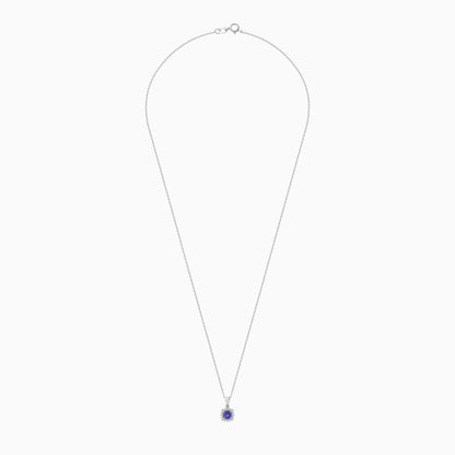 سلسلة من الذهب الابيض عيار 18 قيراطًا مع قلادة على شكل مربع  مزينة بالماس الطبيعي و حجر التنزانيت الأزرق الكريم 
