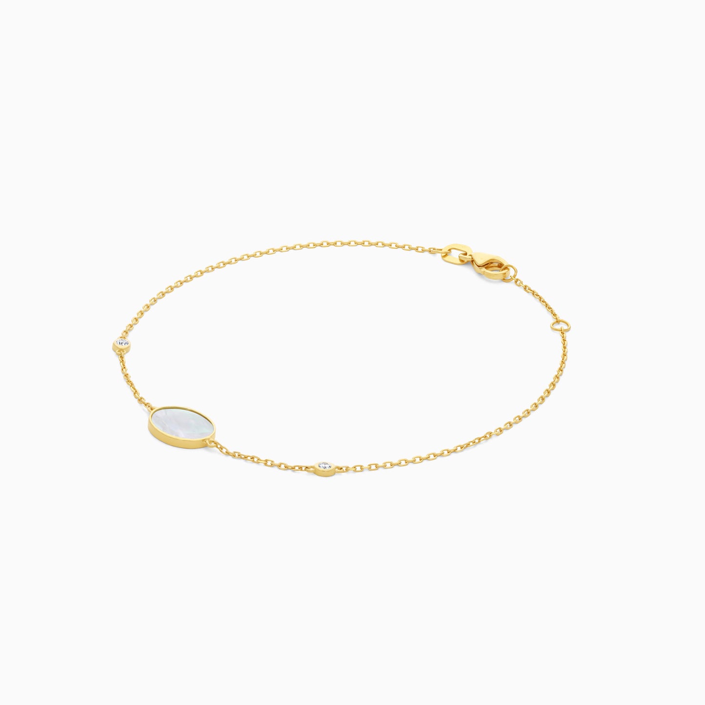 Mosaic Oval Shape Bracelet with Diamonds in 18k Yellow Gold